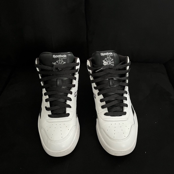 Reebok classic - Picture 2 of 5